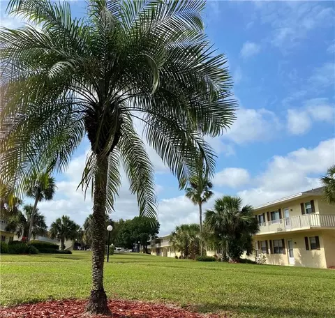 3325 Airport Rd N #S8, Naples, FL 34105