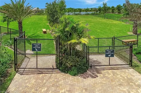 View/Area - 14331 Neptune Ave, Naples, FL 34114 photo 4 of 9