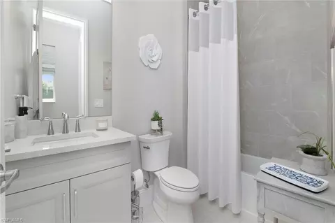 Bath - 14331 Neptune Ave, Naples, FL 34114 photo 4 of 4