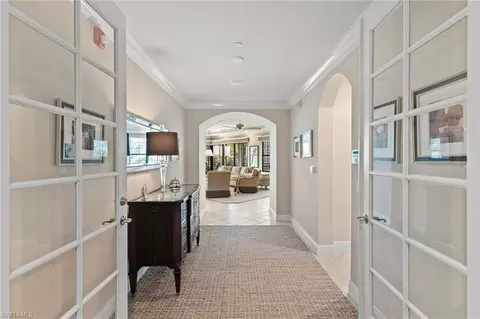 2550 Marquesa Royale Ln #201, Naples, FL 34109