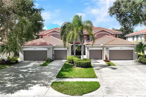 2015 Crestview Way #17B, Naples, FL 34119