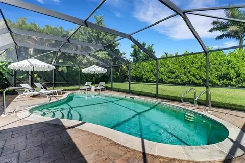 Exterior - 701 Harbour Dr, Naples, FL 34103 photo 3 of 12