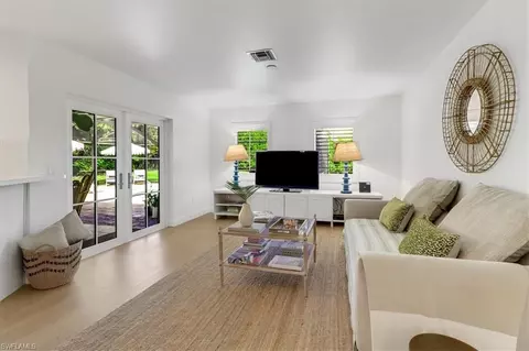 Living - 701 Harbour Dr, Naples, FL 34103 photo 5 of 5