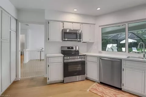 Kitchen - 701 Harbour Dr, Naples, FL 34103 photo 2 of 3