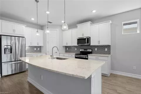 28037 Captiva Shell Loop, Bonita Springs, FL 34135