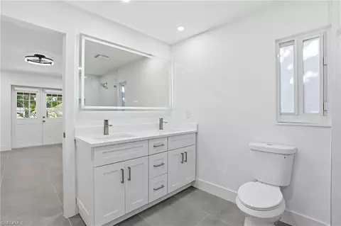 Bath - 3929 Mohawk Pl, Naples, FL 34112 photo 1 of 5