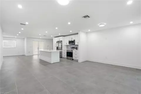 Living - 3929 Mohawk Pl, Naples, FL 34112 photo 2 of 6