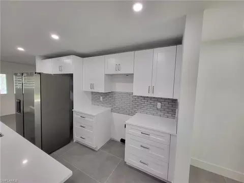 3929 Mohawk Pl, Naples, FL 34112