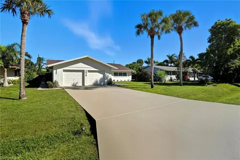 Exterior - 3929 Mohawk Pl, Naples, FL 34112 photo 1 of 8