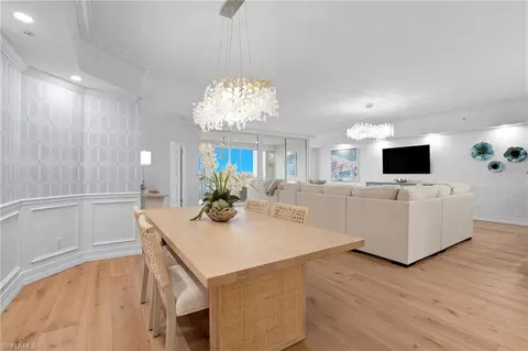 Dining - 445 Dockside Dr #B202, Naples, FL 34110 photo 4 of 6