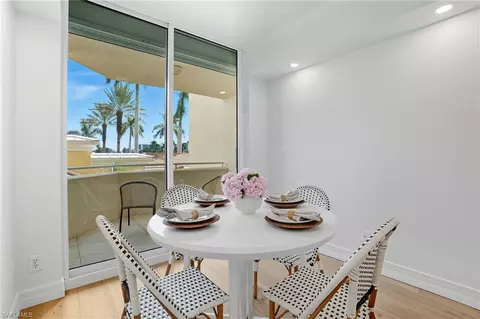 Dining - 445 Dockside Dr #B202, Naples, FL 34110 photo 6 of 6