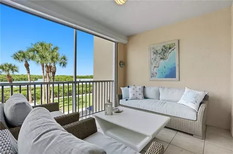 Exterior - 445 Dockside Dr #B202, Naples, FL 34110 photo 3 of 11