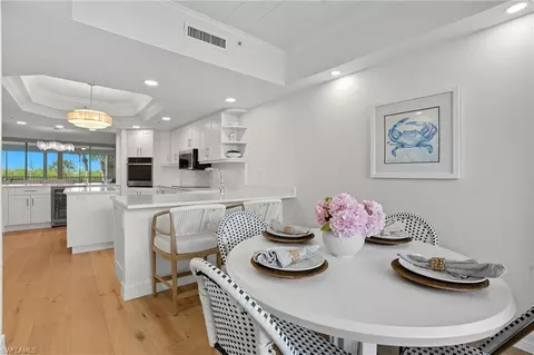 Dining - 445 Dockside Dr #B202, Naples, FL 34110 photo 5 of 6