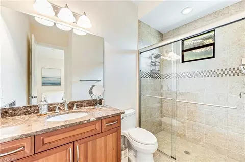 Bath - 6597 Costa Cir, Naples, FL 34113 photo 4 of 5