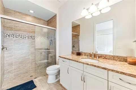 Bath - 6597 Costa Cir, Naples, FL 34113 photo 3 of 5
