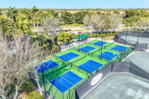 View/Area - 6597 Costa Cir, Naples, FL 34113 photo 5 of 6