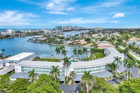 Other - 383 Harbour Dr #304, Naples, FL 34103 photo 3 of 4