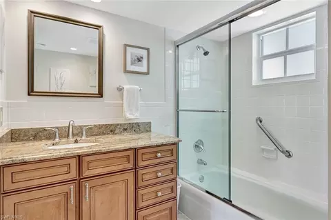 Bath - 383 Harbour Dr #304, Naples, FL 34103 photo 1 of 3