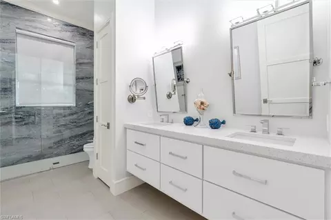 Bath - 830 Cassena Rd, Naples, FL 34108 photo 6 of 8
