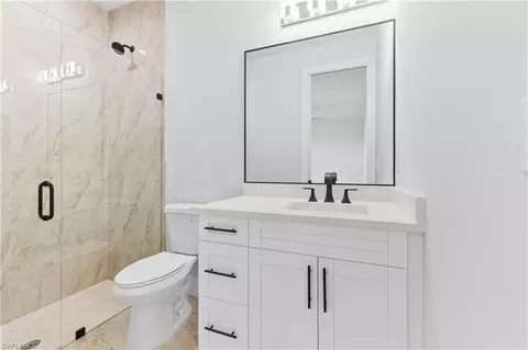 Bath - 3571 Everglades Blvd S, Naples, FL 34117 photo 3 of 3