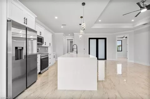 Kitchen - 3571 Everglades Blvd S, Naples, FL 34117 photo 1 of 2
