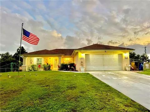 2903 38th St SW, Lehigh Acres, FL 33976