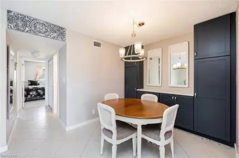 Dining - 261 Banyan Blvd #104, Naples, FL 34102 photo 3 of 3