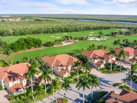 1264 Rialto Way #201, Naples, FL 34114