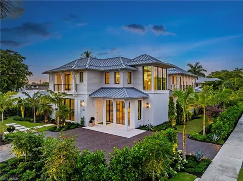 285 Central Ave, Naples, FL 34102