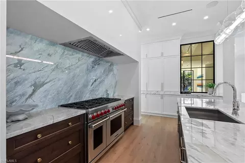 Kitchen - 285 Central Ave, Naples, FL 34102 photo 2 of 5