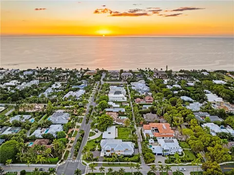 View/Area - 285 Central Ave, Naples, FL 34102 photo 2 of 2