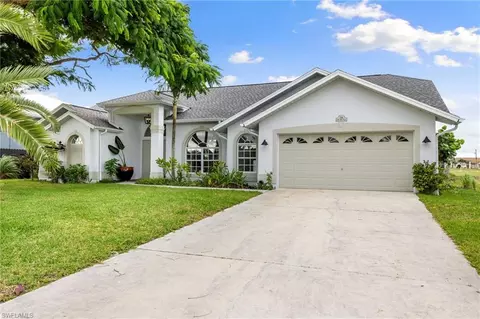 726 NW 37th Pl, Cape Coral, FL 33993