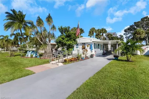 20 Derhenson Dr, Naples, FL 34114