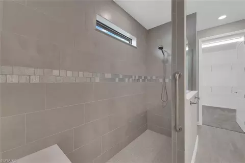 Bath - 19586 Deming Ln, Estero, FL 33928 photo 2 of 3