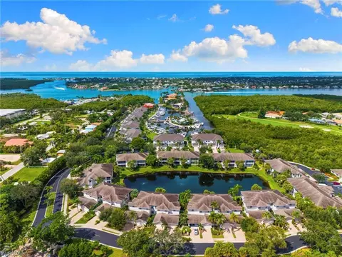 2095 Gulfstar Dr S #201, Naples, FL 34112
