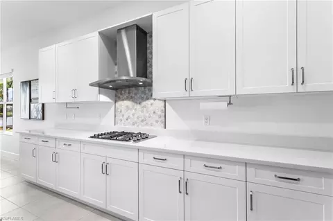 Kitchen - 11851 Hydrangea Pl, Naples, FL 34120 photo 5 of 5