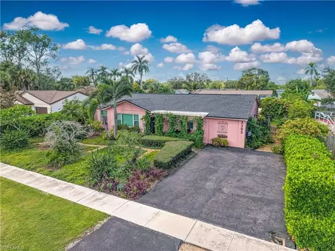 3393 Malaga Way, Naples, FL 34105