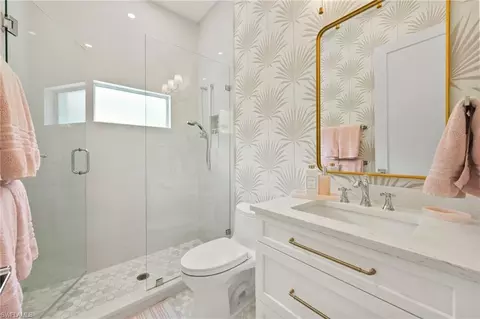 Bath - 6689 Mill Run Cir, Naples, FL 34109 photo 3 of 4