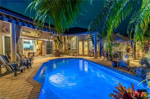 834 Coldstream Ct, Naples, FL 34104