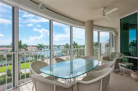 3971 Gulf Shore Blvd N #505, Naples, FL 34103