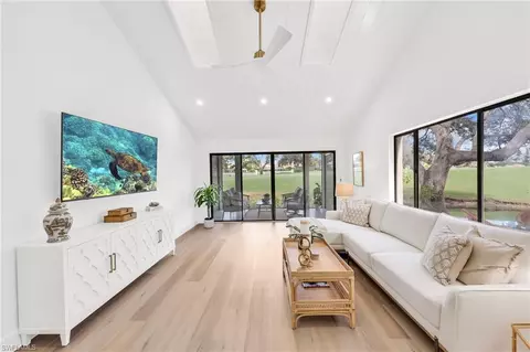 34 Water Oaks Way #5-17, Naples, FL 34105
