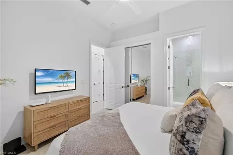 Bedroom - 6003 Hammock Isles Cir, Naples, FL 34119 photo 3 of 3