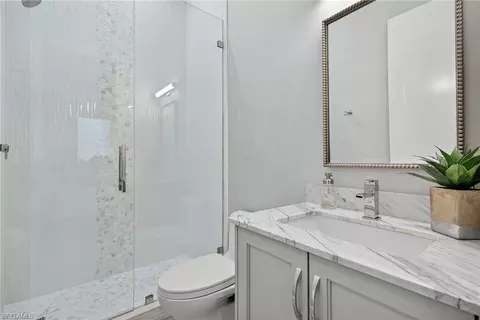 Bath - 6003 Hammock Isles Cir, Naples, FL 34119 photo 3 of 4
