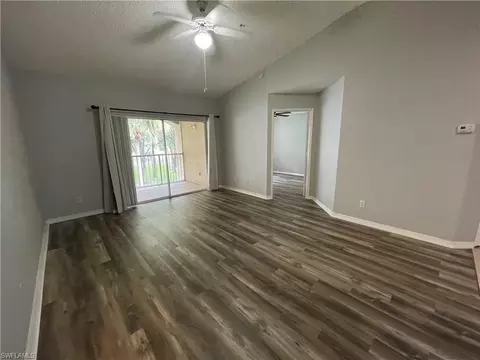 8215 Ibis Club Dr #113, Naples, FL 34104