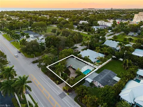 725 Central Ave, Naples, FL 34102 photo 10