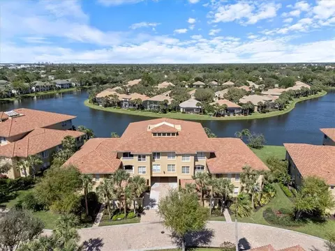 1845 Les Chateaux Blvd #302, Naples, FL 34109