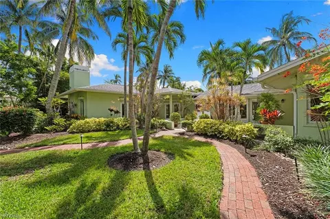 Exterior - 280 4th Ave N, Naples, FL 34102 photo 9 of 10