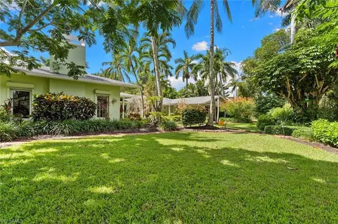 Exterior - 280 4th Ave N, Naples, FL 34102 photo 8 of 10
