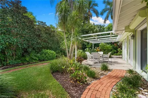 Exterior - 280 4th Ave N, Naples, FL 34102 photo 6 of 10