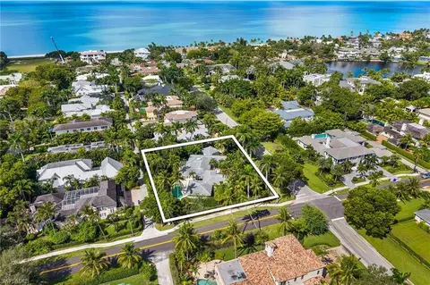 View/Area - 280 4th Ave N, Naples, FL 34102 photo 4 of 8